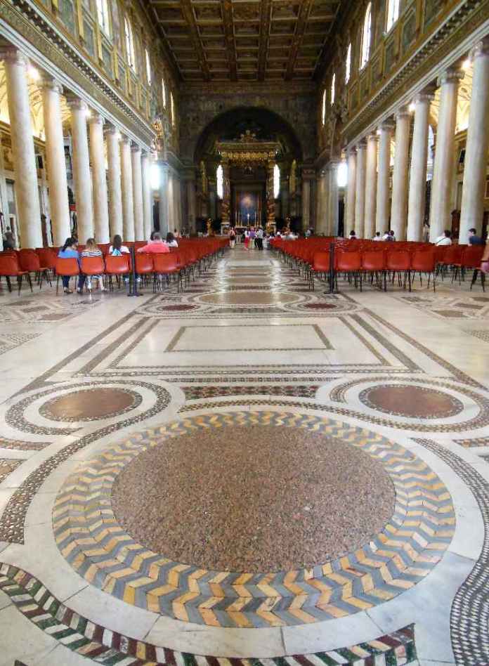 Rom 8 - Santa Maria Maggiore 3 Bodenmosaik